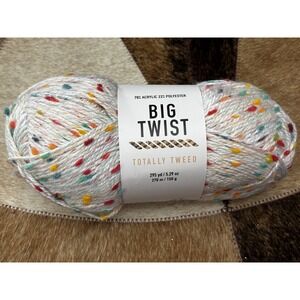 BIG TWIST - Totally Tweed Yarn - Confetti Cake - 295 yd / 5.29 oz